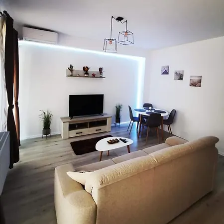 公寓 Kng Mamaia 那沃达利